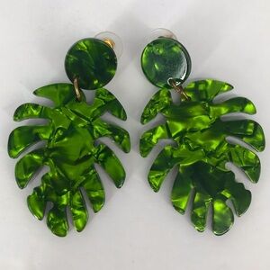 🌼5 for $25 Acrylic Monstera Leaf Earrings